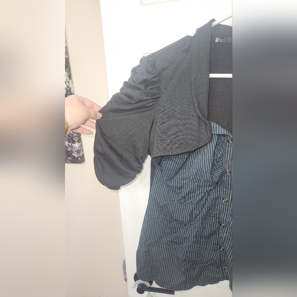 Maurices Top, Size XXL, Black and White - Picture 3 of 6